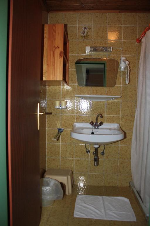 Schmautz Ferienwohnungen & Zimmer Miklauzhof Ruang foto