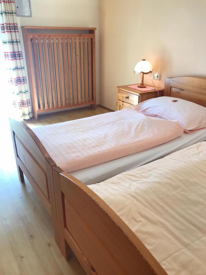 Schmautz Ferienwohnungen & Zimmer Miklauzhof Bagian luar foto